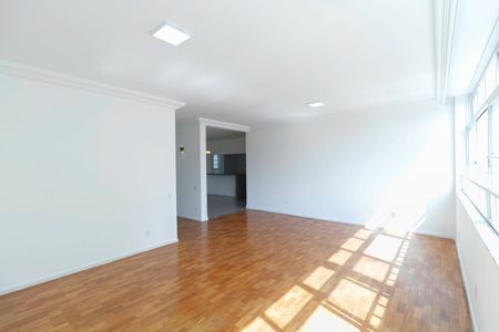 Apartamento à venda com 247m², 4 quartos e 2 vagasSala
