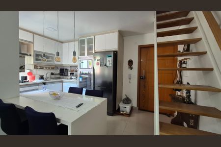Apartamento à venda com 110m², 2 quartos e 2 vagasCozinha