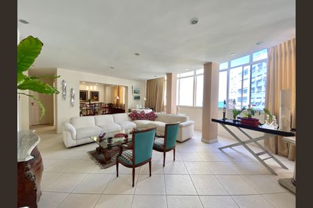 Apartamento para alugar com 250m², 3 quartos e sem vaga Apartamento para alugar com 250m², 3 quartos e sem vagaSal a