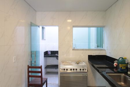 Casa para alugar com 74m², 2 quartos e 1 vagaCozinha e Área de Serviço