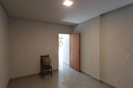 Casa para alugar com 74m², 2 quartos e 1 vagaQuarto 2