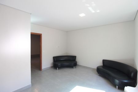 Sala de casa para alugar com 2 quartos, 74m² em Viena (Justinópolis), Ribeirão das Neves