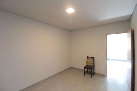 Casa para alugar com 74m², 2 quartos e 1 vagaQuarto 2