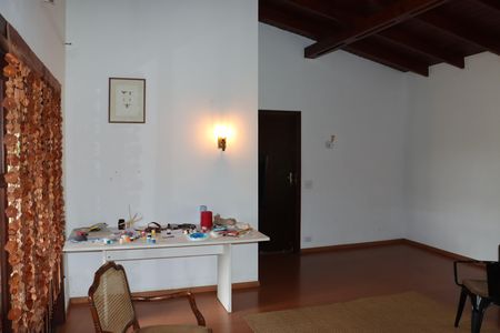 Casa de condomínio para alugar com 3824m², 3 quartos e 2 vagasSala