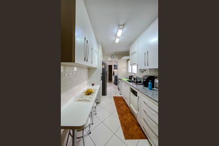 Apartamento à venda com 90m², 3 quartos e 2 vagasCozinha