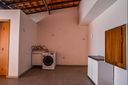 Apartamento à venda com 140m², 2 quartos e 2 vagasÁrea de Serviço