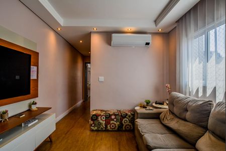 Apartamento à venda com 140m², 2 quartos e 2 vagasSala