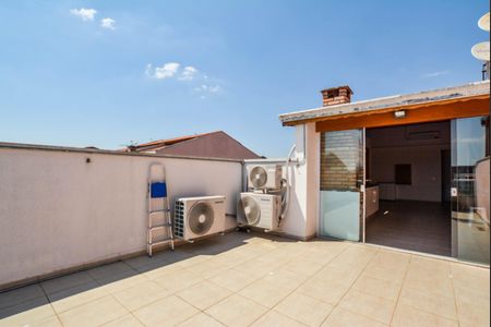 Apartamento à venda com 140m², 2 quartos e 2 vagasCobertura