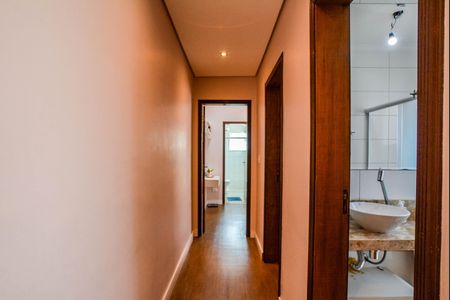 Apartamento à venda com 140m², 2 quartos e 2 vagasCorredor