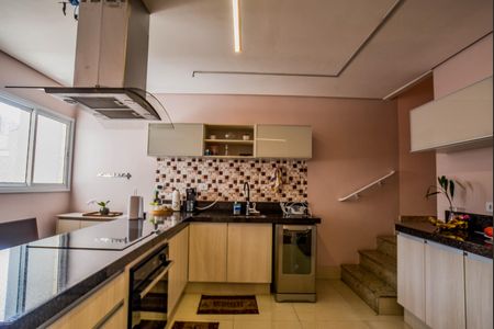 Apartamento à venda com 140m², 2 quartos e 2 vagasCozinha