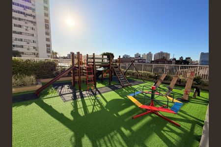 Apartamento à venda com 59m², 2 quartos e 1 vaga Apartamento à venda com 59m², 2 quartos e 1 vagaÁrea comum - Playground