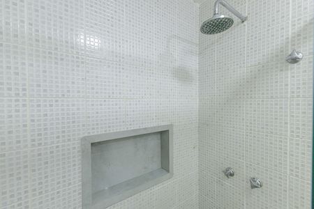 Apartamento à venda com 59m², 2 quartos e 1 vaga Apartamento à venda com 59m², 2 quartos e 1 vagaBanheiro