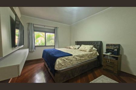 Casa de condomínio à venda com 290m², 4 quartos e 3 vagas
