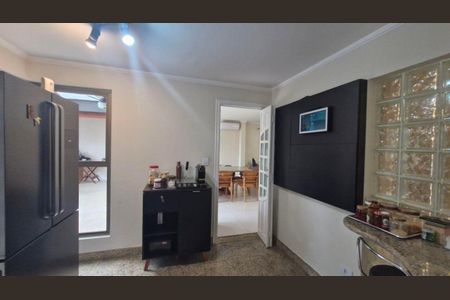Casa de condomínio à venda com 290m², 4 quartos e 3 vagas