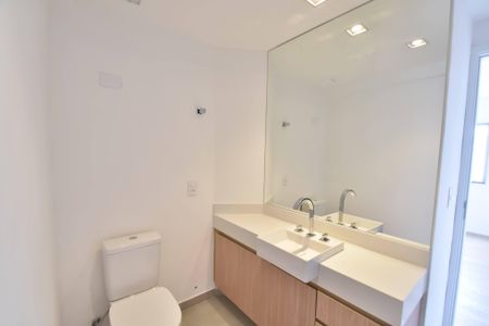 Apartamento à venda com 96m², 2 quartos e 1 vaga Apartamento à venda com 96m², 2 quartos e 1 vagaBanheiro da Suíte 1