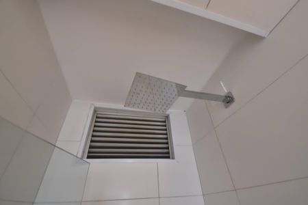 Apartamento à venda com 96m², 2 quartos e 1 vaga Apartamento à venda com 96m², 2 quartos e 1 vagaBanheiro da Suíte 1