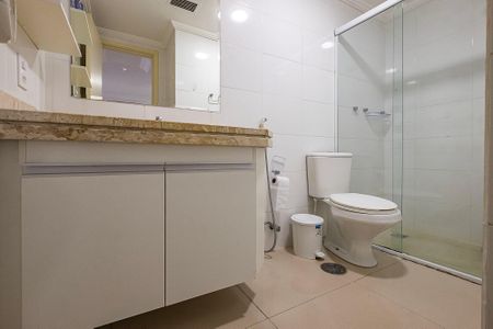 Banheiro de apartamento à venda com 1 quarto, 41m² em Jardim Paulista, São Paulo