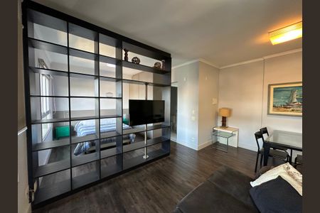 Sala de apartamento para alugar com 1 quarto, 43m² em Melville Empresarial Ii, Barueri