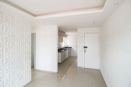 Sala de apartamento para alugar com 2 quartos, 45m² em Cerâmica, Nova Iguaçu