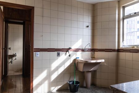 Apartamento para alugar com 300m², 4 quartos e 2 vagas Apartamento para alugar com 300m², 4 quartos e 2 vagasÁrea de Serviço