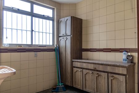 Apartamento para alugar com 300m², 4 quartos e 2 vagas Apartamento para alugar com 300m², 4 quartos e 2 vagasÁrea de Serviço