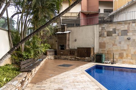 Apartamento para alugar com 300m², 4 quartos e 2 vagas Apartamento para alugar com 300m², 4 quartos e 2 vagasÁrea comum - Churrasqueira