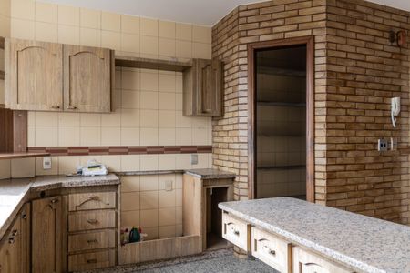 Apartamento para alugar com 300m², 4 quartos e 2 vagas Apartamento para alugar com 300m², 4 quartos e 2 vagasCozinha