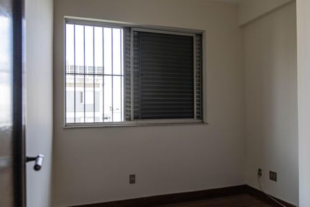 Apartamento para alugar com 300m², 4 quartos e 2 vagas Apartamento para alugar com 300m², 4 quartos e 2 vagasQuarto 3