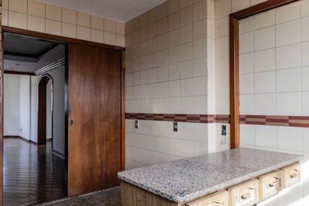 Apartamento para alugar com 300m², 4 quartos e 2 vagas Apartamento para alugar com 300m², 4 quartos e 2 vagasCozinha