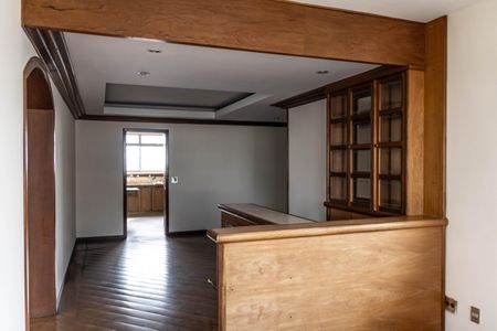 Apartamento para alugar com 300m², 4 quartos e 2 vagas Apartamento para alugar com 300m², 4 quartos e 2 vagasCopa