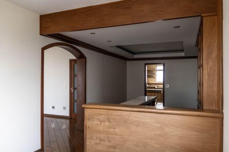 Apartamento para alugar com 300m², 4 quartos e 2 vagas Apartamento para alugar com 300m², 4 quartos e 2 vagasCopa