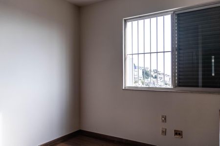 Apartamento para alugar com 300m², 4 quartos e 2 vagas Apartamento para alugar com 300m², 4 quartos e 2 vagasQuarto 2