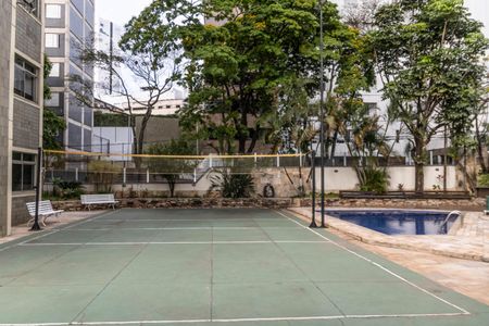Apartamento para alugar com 300m², 4 quartos e 2 vagas Apartamento para alugar com 300m², 4 quartos e 2 vagasQuadra Esportiva