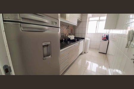 Apartamento à venda com 52m², 2 quartos e 1 vaga Apartamento à venda com 52m², 2 quartos e 1 vagaCozinha