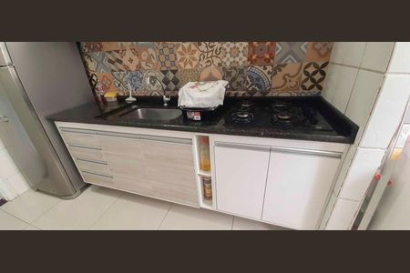 Apartamento à venda com 52m², 2 quartos e 1 vaga Apartamento à venda com 52m², 2 quartos e 1 vagaCozinha