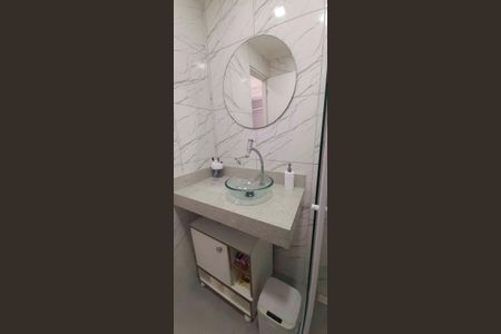 Apartamento à venda com 52m², 2 quartos e 1 vaga Apartamento à venda com 52m², 2 quartos e 1 vagaBanheiro