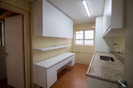 Apartamento à venda com 77m², 2 quartos e 1 vaga Apartamento à venda com 77m², 2 quartos e 1 vagaCozinha