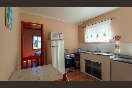 Sala/Cozinha de apartamento para alugar com 2 quartos, 60m² em Vila Nova, Porto Alegre