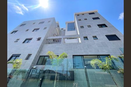 Apartamento à venda com 112m², 3 quartos e 2 vagasFachada