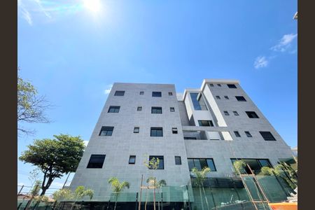 Apartamento à venda com 112m², 3 quartos e 2 vagasFachada