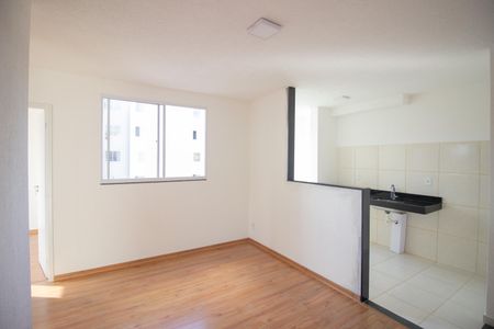 Sala de apartamento para alugar com 2 quartos, 60m² em Chácara Contagem, Contagem