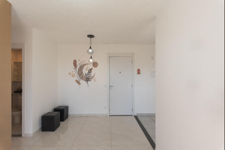 Sala de apartamento para alugar com 2 quartos, 43m² em Jardim Ipaussurama, Campinas
