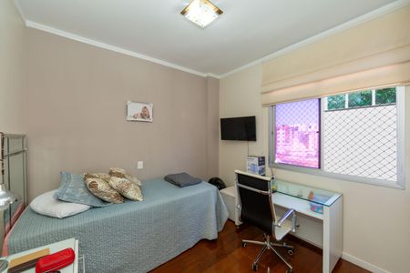 Apartamento à venda com 161m², 3 quartos e 3 vagas Apartamento à venda com 161m², 3 quartos e 3 vagasQuarto 2