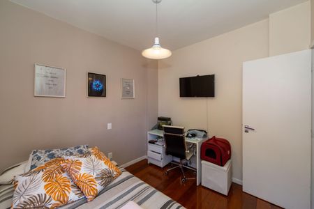 Apartamento à venda com 161m², 3 quartos e 3 vagas Apartamento à venda com 161m², 3 quartos e 3 vagasQuarto 1
