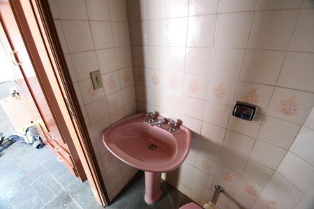 Casa à venda com 157m², 4 quartos e 2 vagasBanheiro Suíte 2 - Externa