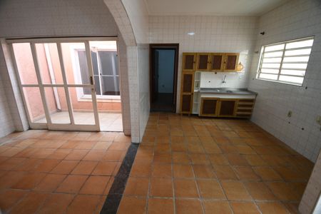Casa à venda com 157m², 4 quartos e 2 vagasCozinha