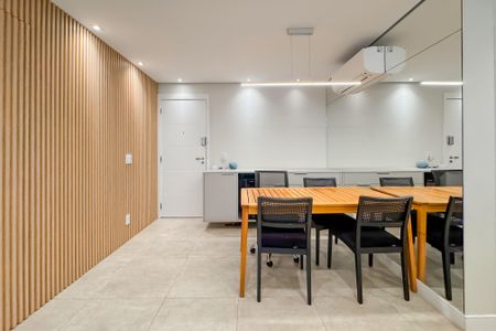 Sala de apartamento à venda com 3 quartos, 106m² em Vila Dom Pedro I, São Paulo
