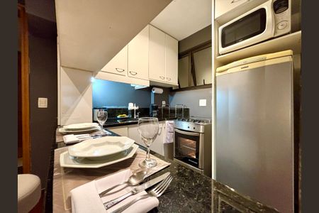 Apartamento para alugar com 110m², 2 quartos e 1 vaga Apartamento para alugar com 110m², 2 quartos e 1 vagaCozinha 2