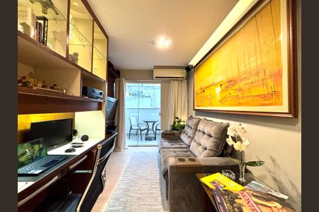 Sala 1 de apartamento para alugar com 2 quartos, 110m² em Ipanema, Rio de Janeiro
