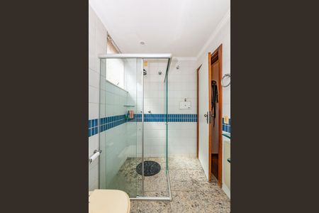 Apartamento à venda com 149m², 4 quartos e 3 vagas Apartamento à venda com 149m², 4 quartos e 3 vagasBanheiro da Suíte 1